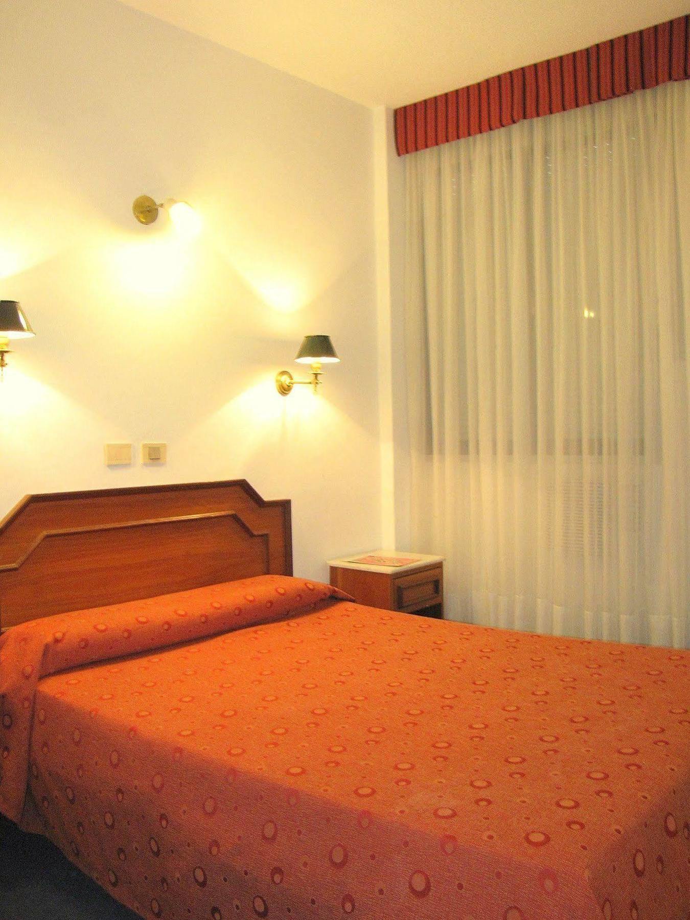 Hotel Tres Sargentos Buenos Aires Eksteriør billede