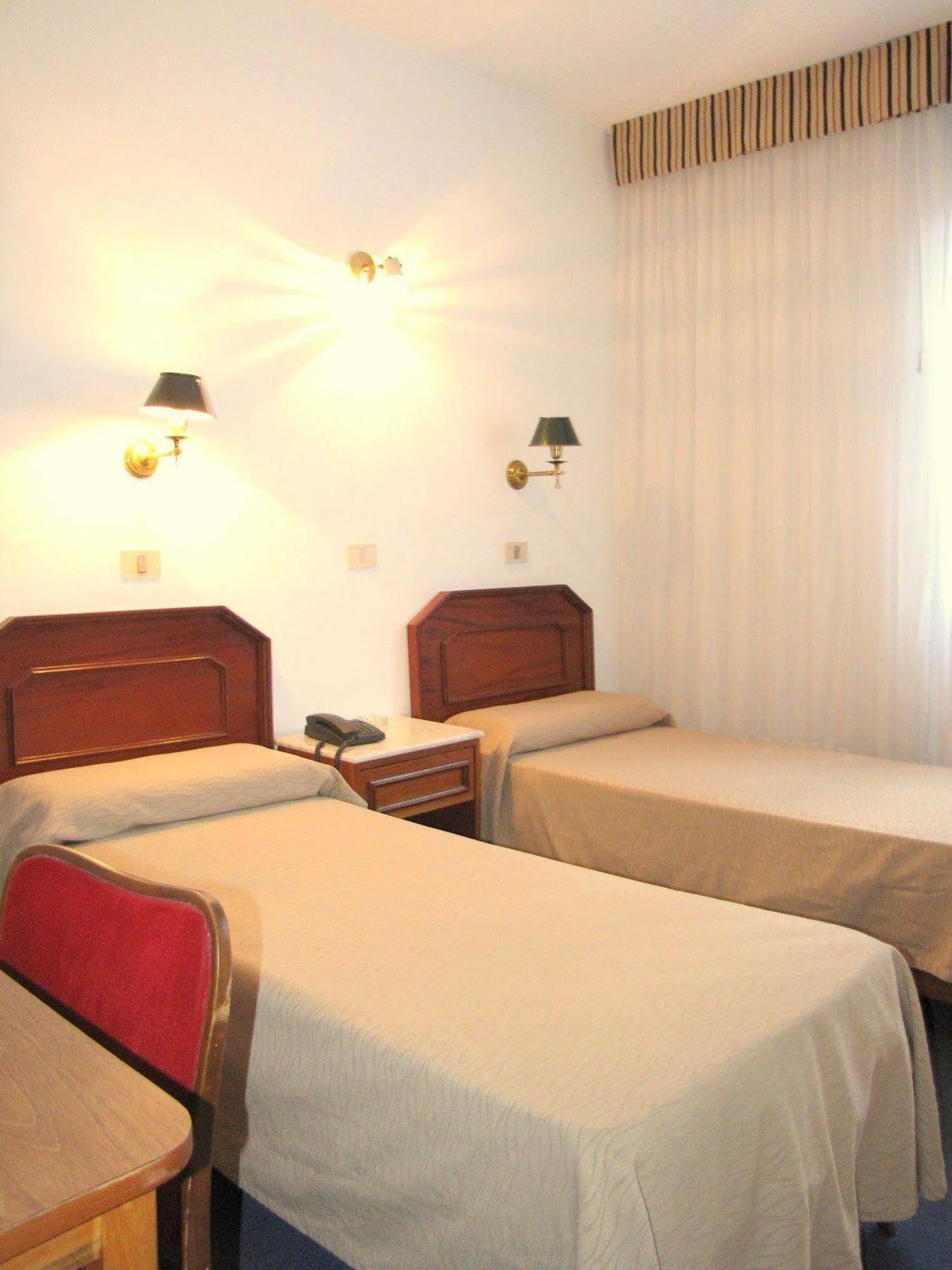 Hotel Tres Sargentos Buenos Aires Eksteriør billede
