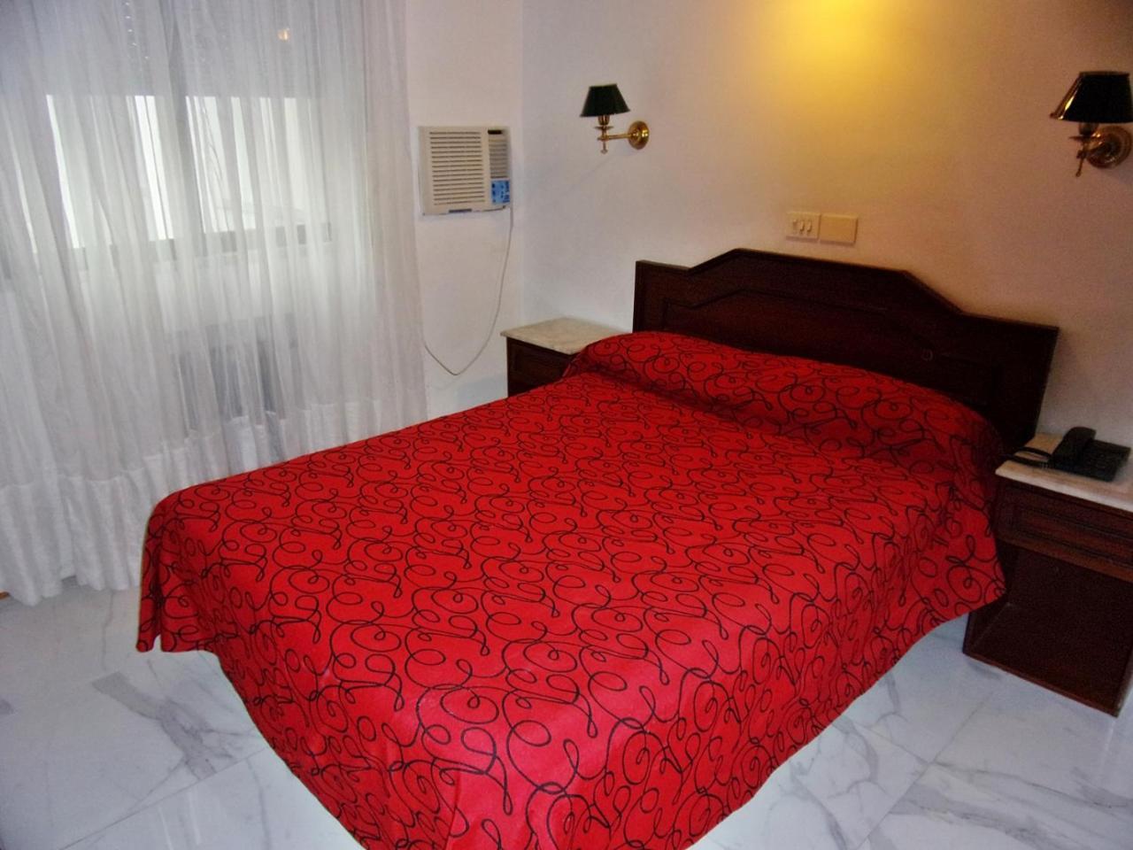 Hotel Tres Sargentos Buenos Aires Eksteriør billede