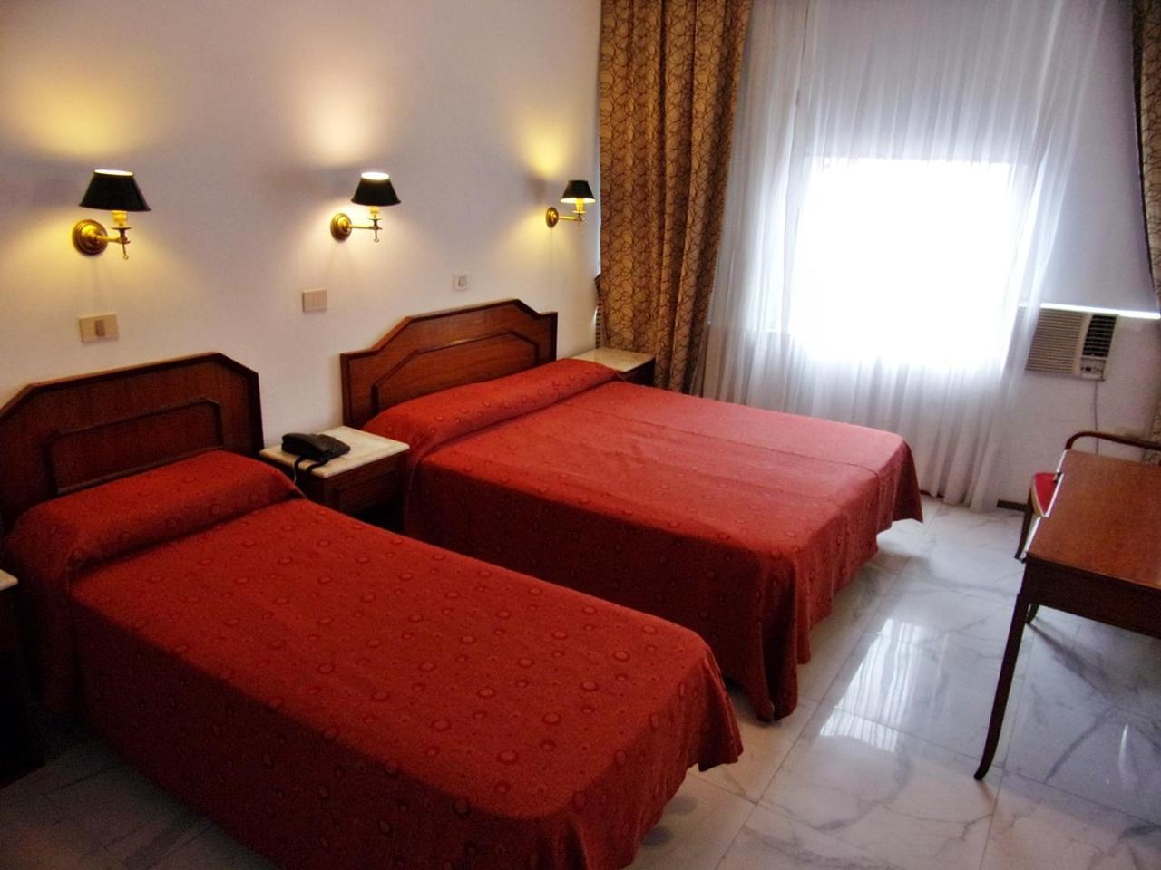 Hotel Tres Sargentos Buenos Aires Eksteriør billede