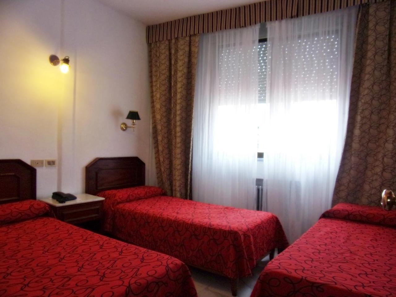 Hotel Tres Sargentos Buenos Aires Eksteriør billede